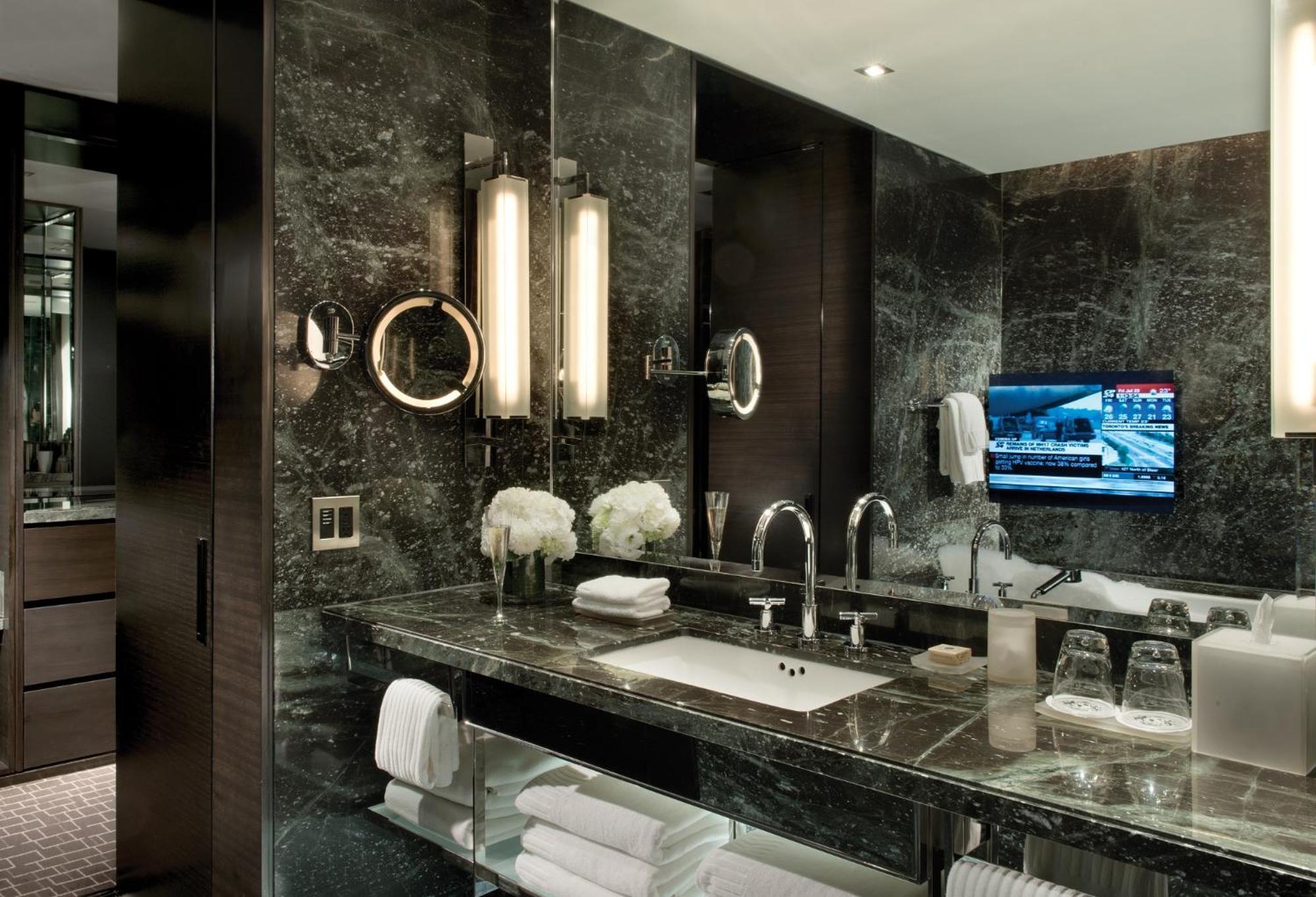 טורונטו The Hazelton Hotel מראה חיצוני תמונה